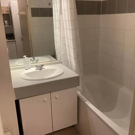 Le Confort A Deux Pas Clinique De L Union *wifi* Apartment Saint-Jean (Haute-Garonne)